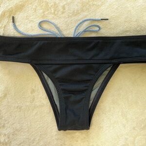 JOLYN BIKINI BOTTOM SOFTY SIZE M